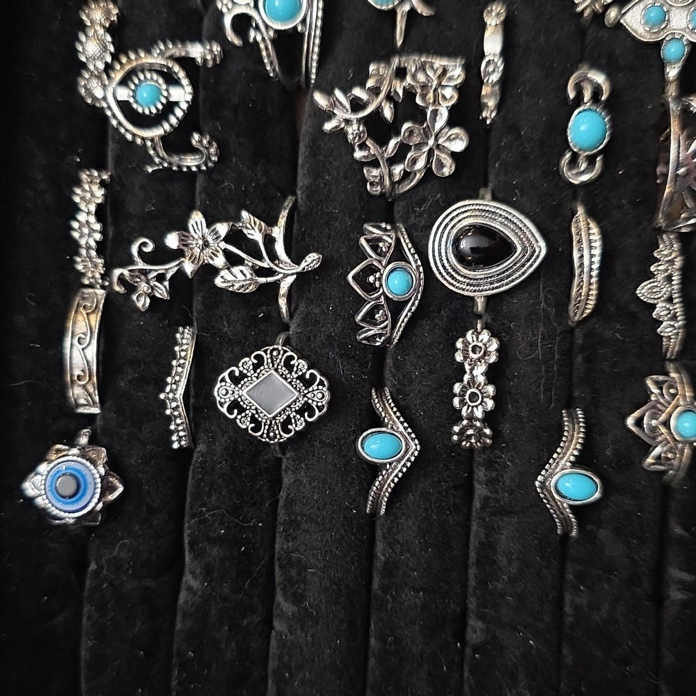 Lot of 30pcs fashion rings - Picture 2 of 3